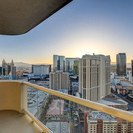 Mgm Signature-28-705 F1 Track & Strip View Balcony Las Vegas Bagian luar foto